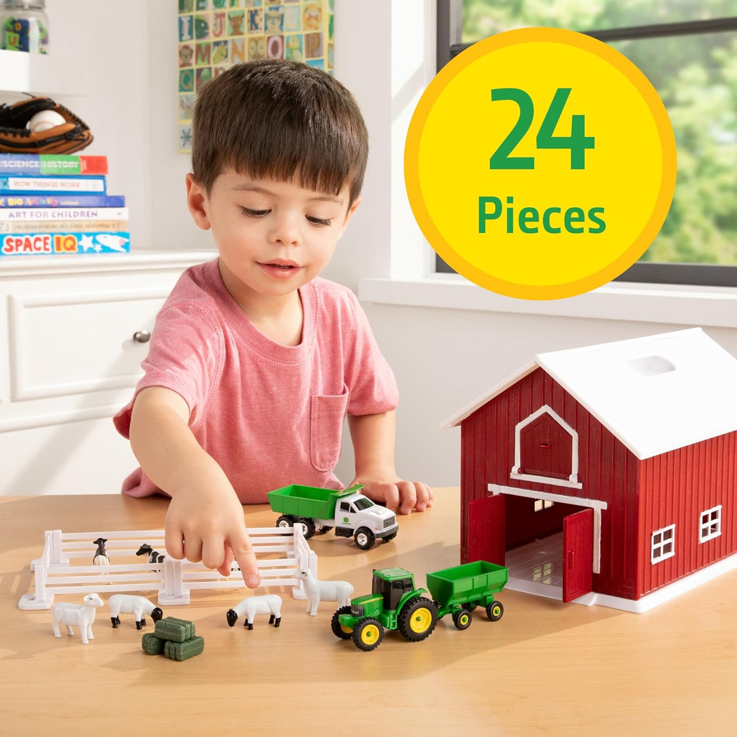 John Deere 1:64 Scale Farm Playset with On-the-Go Barn (24 Pieces)