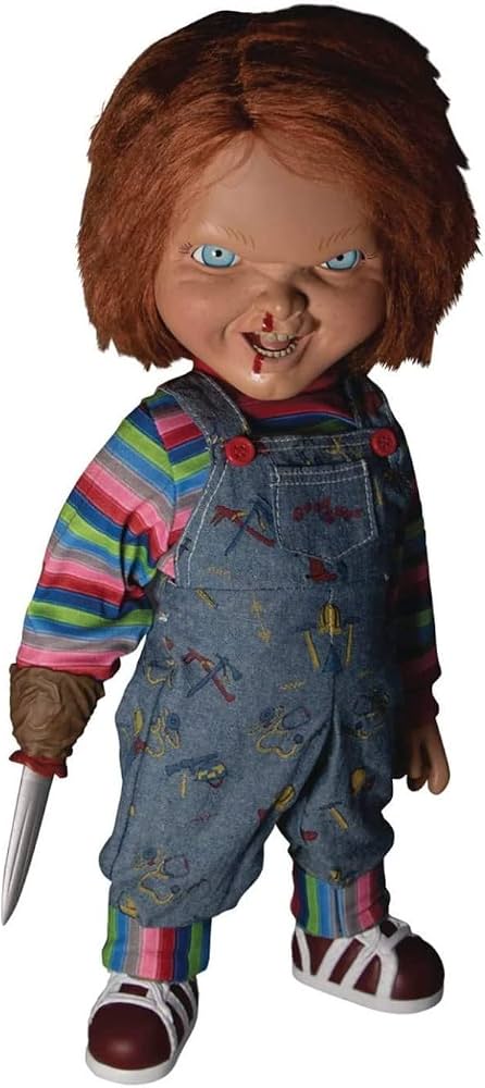 Child's Play 2 Chucky 15-Inch Talking Menacing Mega Scale Figure