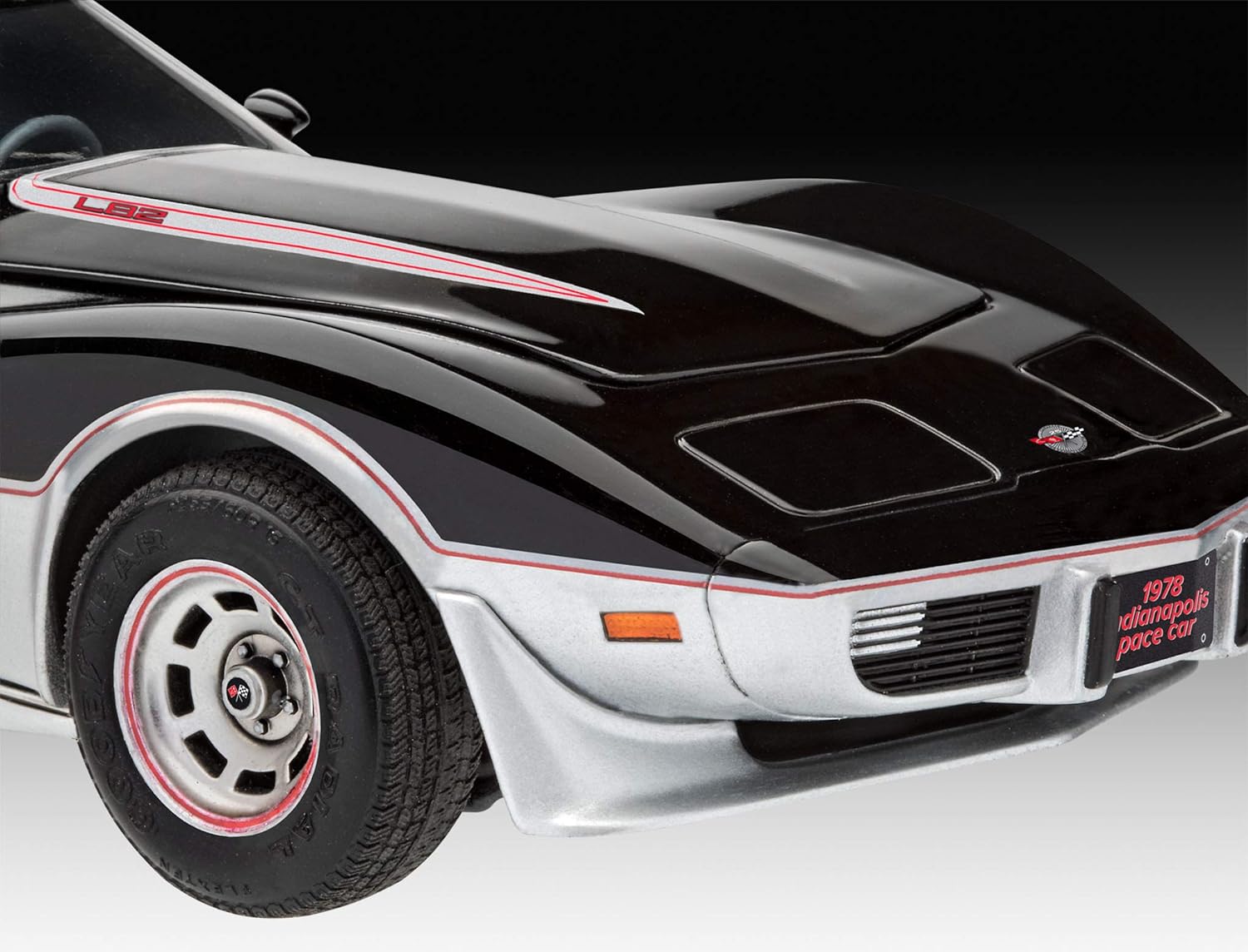 Revell '78 Corvette Indy Pace Car Plastic Model kit 1:24 Scale, Unpainted