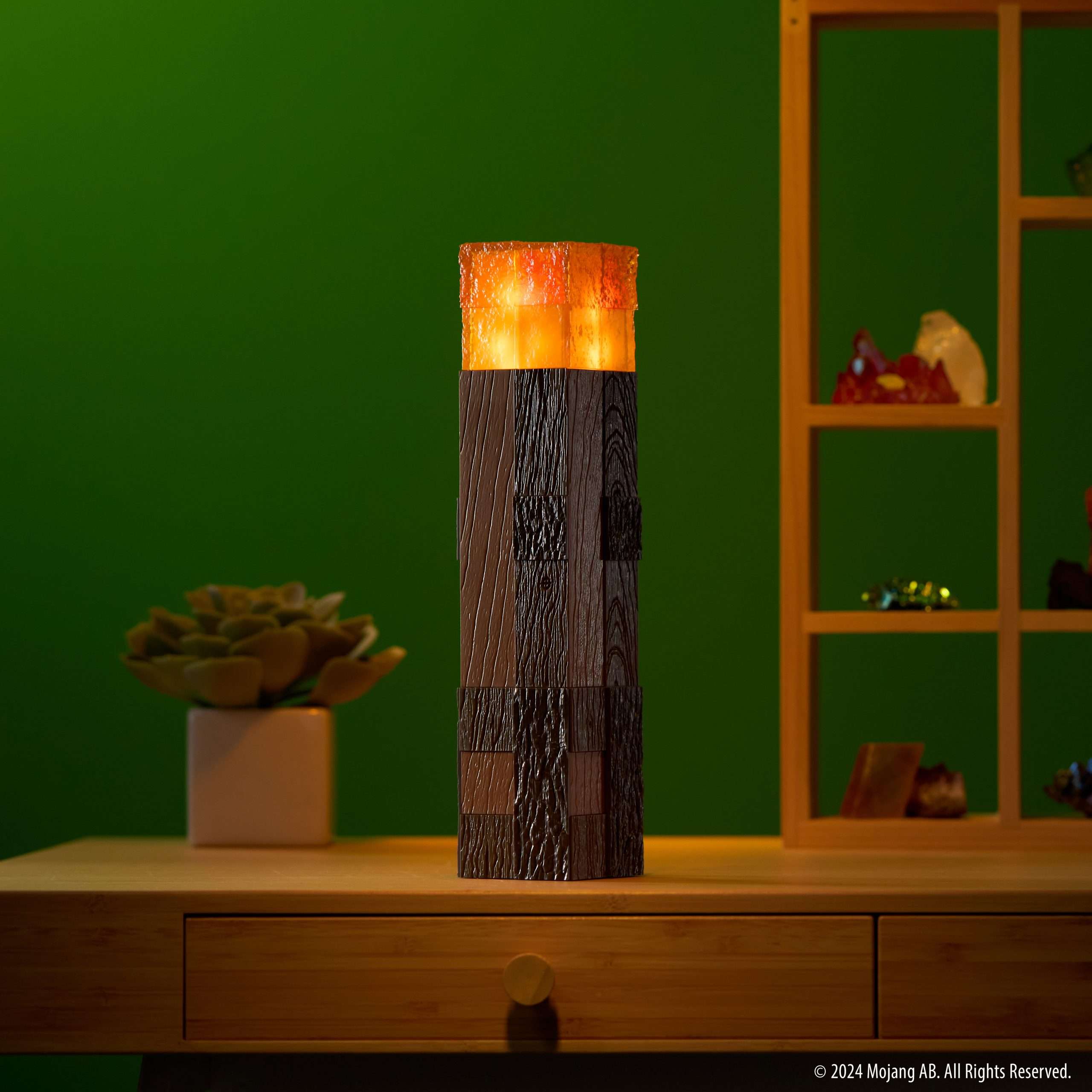 Noblem Collection: Minecraft Torch – Illuminating Collector Replica
